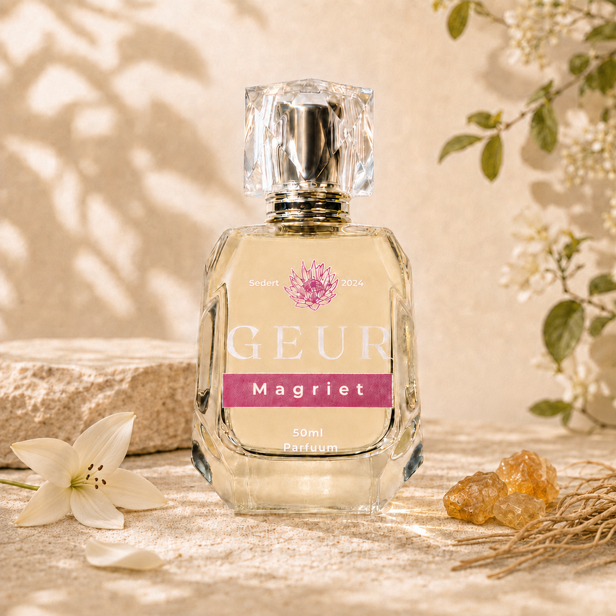 Magriet — GEUR-damesparfuum in ’n warm botaniese stillewe
